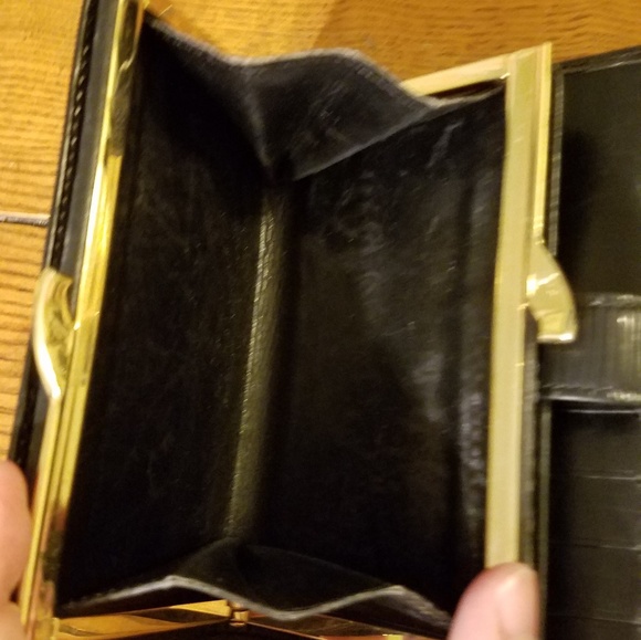 Louis vuitton kisslock wallet - Picture 2 of 7